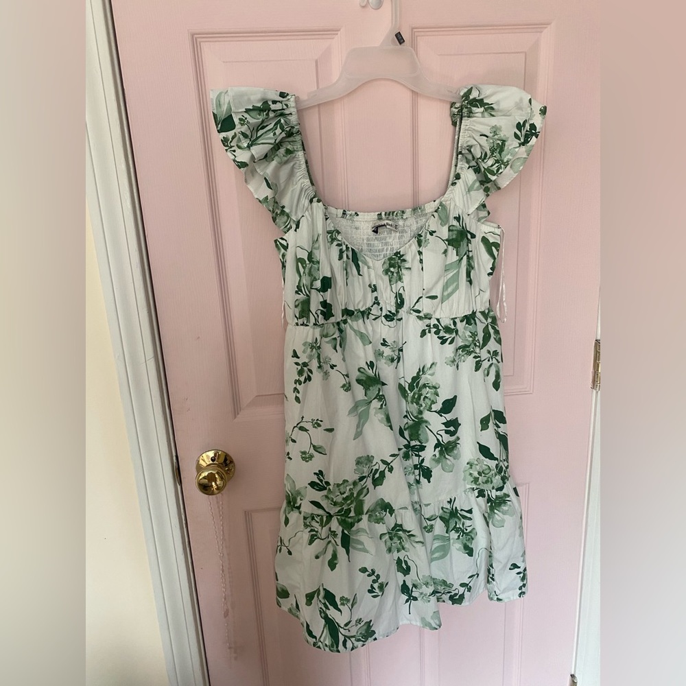 Abercrombie ruched flutter sleeve mini dress green floral